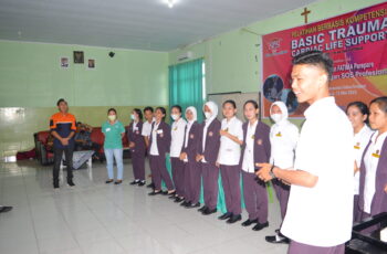 WISUDA AHLI MADYA KEPERAWATAN ANGKATAN XX